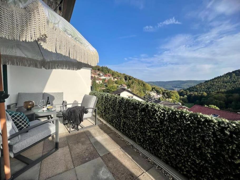 Wohnen Im Schwarzwald Mit Panoramablick Apartment Bad Herrenalb Exterior photo
